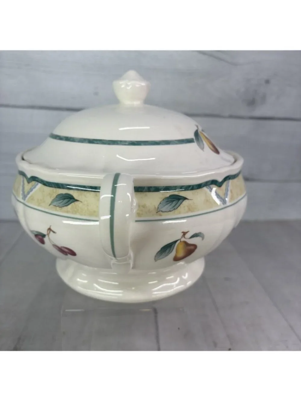 Noritake Homecraft ORCHARD SPRING Fruit Green Ireland Handle Cover Serving Bowl